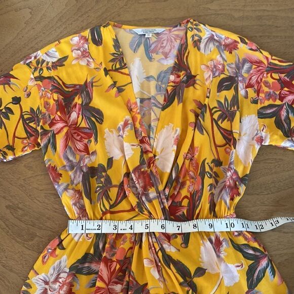 & Other Stories Golden Yellow Floral Faux Wrap Mini Dress Size 4 - Picture 9 of 14